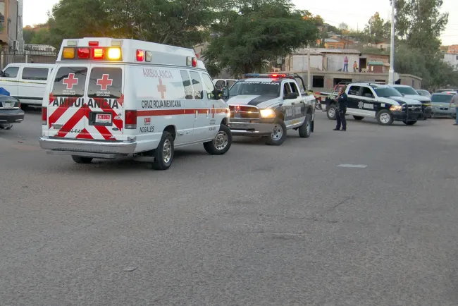 Provoca múltiple choque en persecución