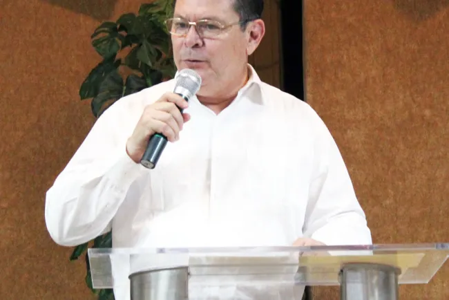 Zarpará crucero en Mar de Cortés