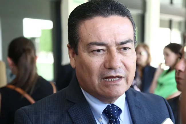 Retrasan entrada a escuelas por el frío