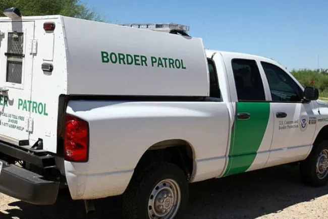 Deportará EU a mexicanos por Guatemala