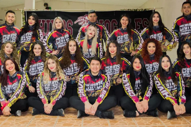 Gran Participación de Ex Alumnos Porristas Chivos