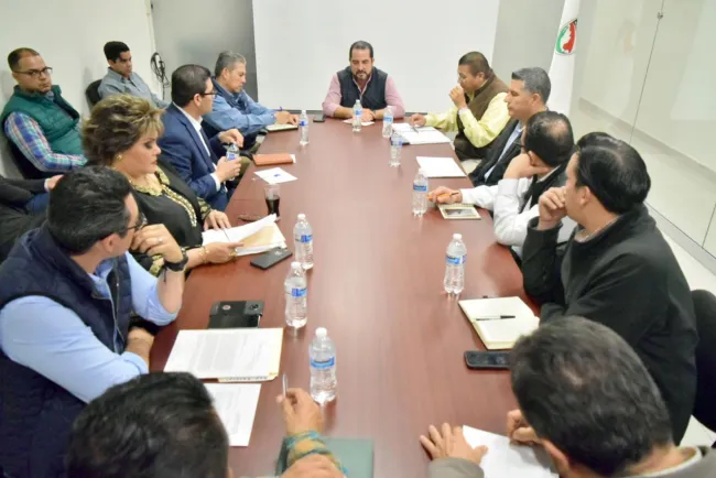 Llaman SSP y SEC a verificar mensajes en redes