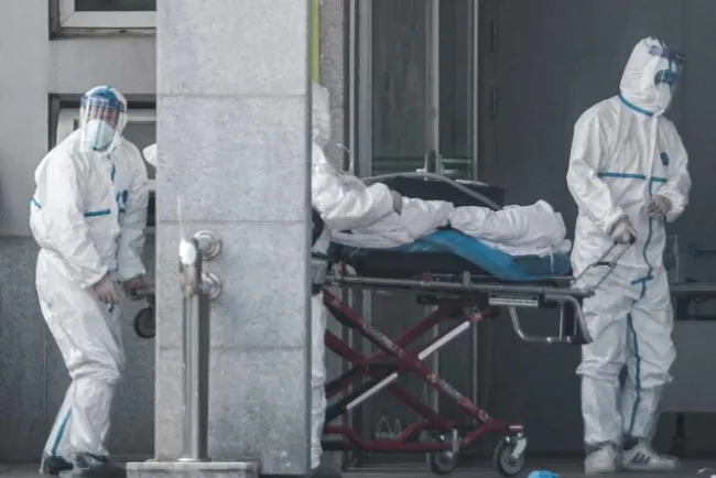 Terror en Wuhan, la ciudad aislada del resto del mundo