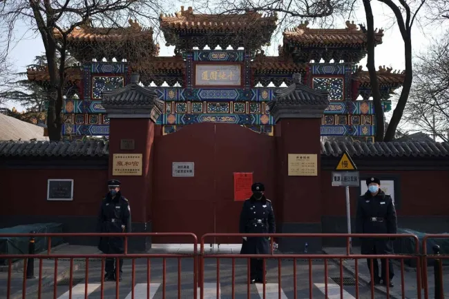 Admite China 'situación grave' por virus; refuerza controles