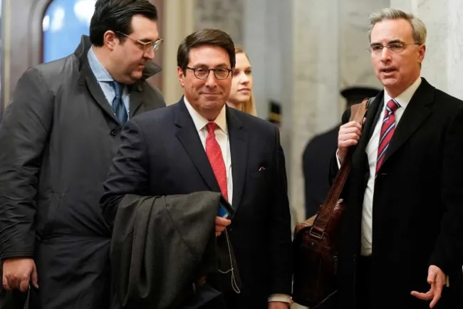 'Trump no hizo nada malo', alegan sus abogados