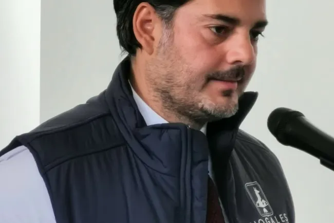 Entrega Alcalde Becas Municipales