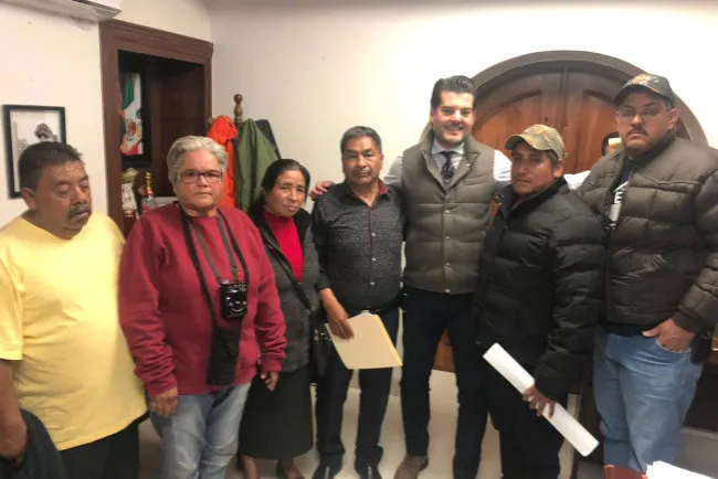 Atiende Alcalde a los ambulantes