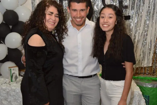 Festejan a José Antonio