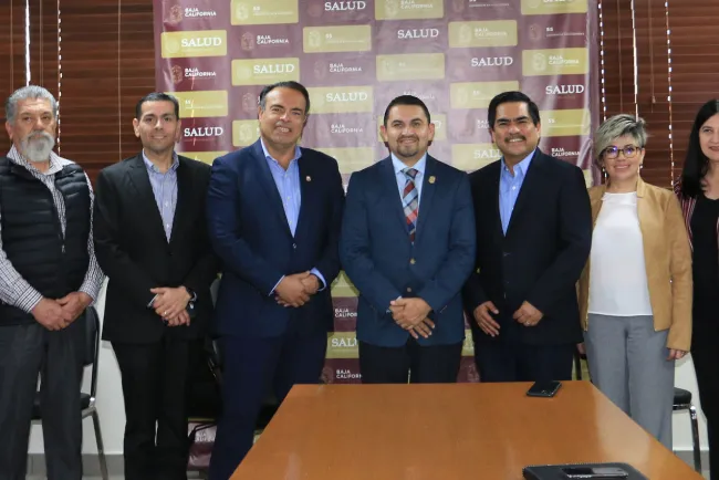 Se reúnen autoridades de salud