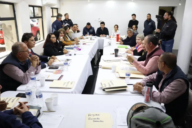 Aprueban compra de terreno para familias