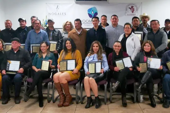 Reconoce Oomapas a sus trabajadores