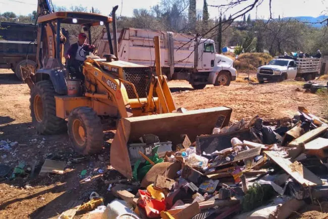 Sigue campaña de limpieza