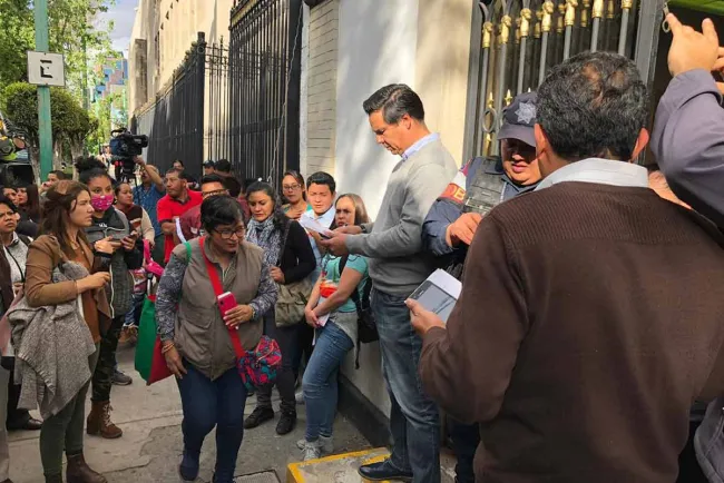 Segob se reúne otra vez con padres de niños con cáncer