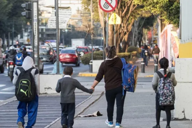 Busca López Obrador terminar con ‘puentes’ vacacionales