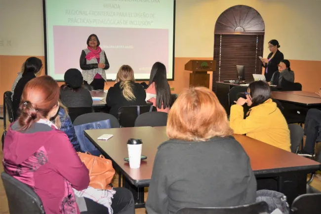 Capacita SEC a docentes en atención a alumnos migrantes