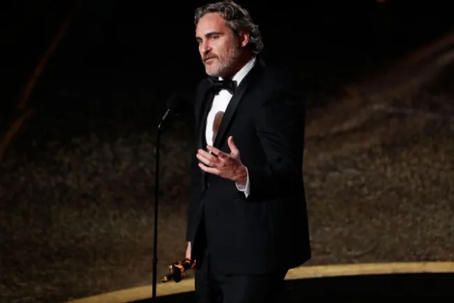 Joaquin Phoenix gana Oscar como Mejor Actor por Joker