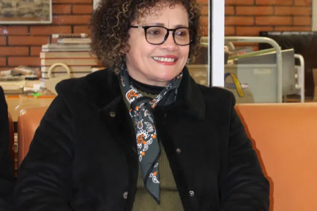 Llevan “Bibliobús” a Centros Comunitarios