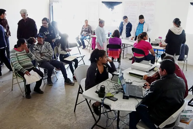 Llevan Jornada de Salud a La Mesa