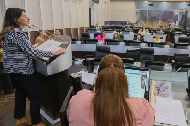 Cambian denominación a Ley del Adulto Mayor