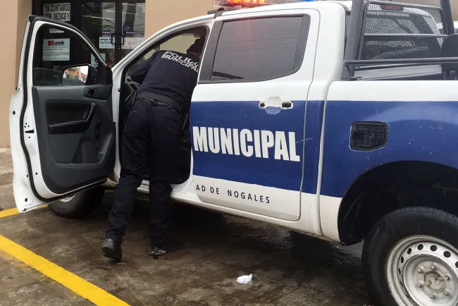 Deambulaba niño solo por las calles