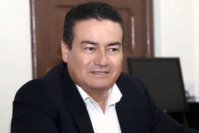 Convocan a docentes para educación básica