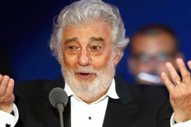 Plácido Domingo acepta que acosó a mujeres y pide perdón