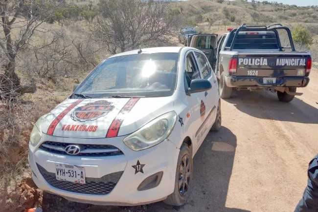 Despojan de auto a taxista