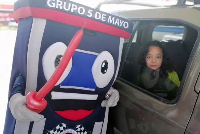 Continúan los regalos por parte de Gasolinera 5 de Mayo