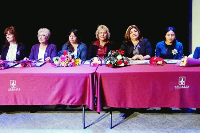 Reconocen a mujeres nogalenses