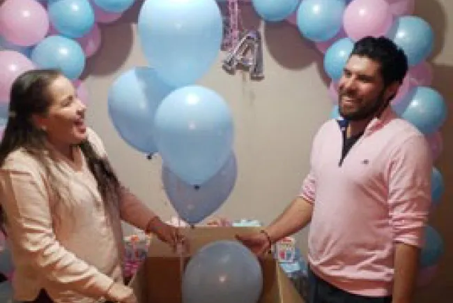 En la espera del tercer integrante