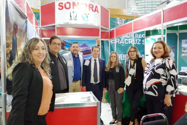 Reclutan especialistas para hospital del IMSS