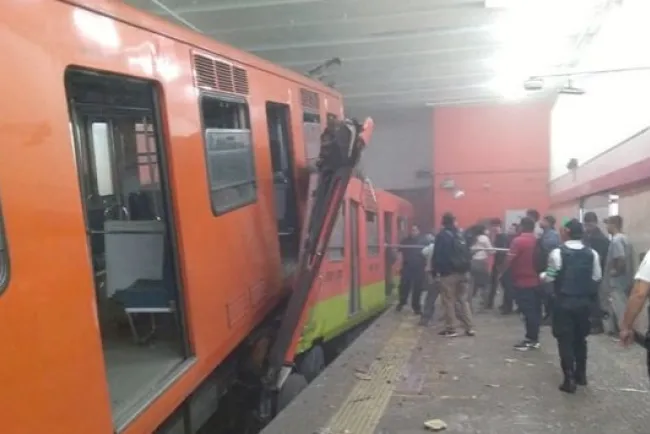 Chocan trenes del Metro en Tacubaya; un muerto y 41 heridos