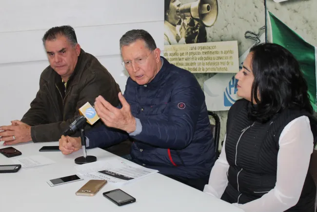 Visita dirigente estatal del PAN esta frontera