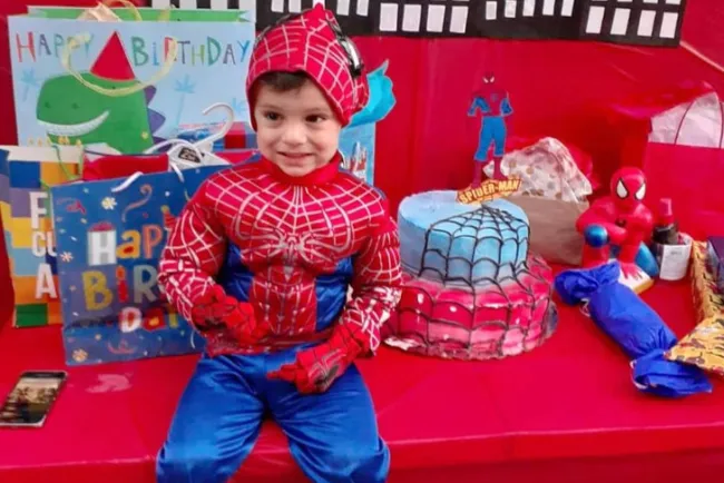 Festeja Santiago Tercer Aniversario