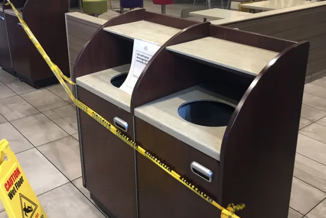 Cierran espacios infantiles y comedores en restaurantes