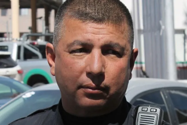 Llama Policía a estar en casa por seguridad