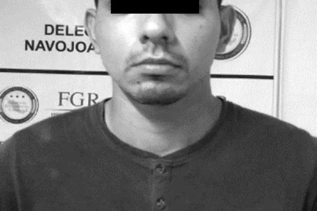 Vinculan a detenido con arma de fuego