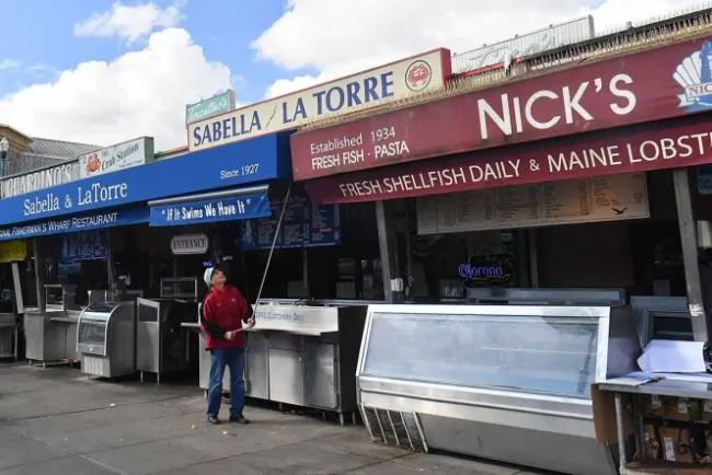 Solicitan 6.6 millones ayuda por desempleo, nuevo récord en EU