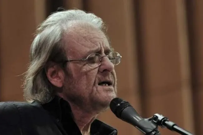 Muere Luis Eduardo Aute, polifacético cantautor español