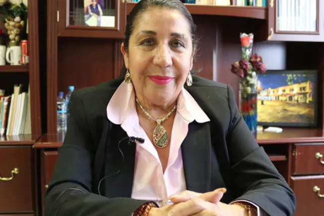 Orientan a estudiantes nogalenses