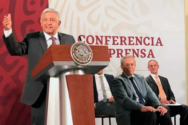 Rechaza López Obrador ‘pacto secreto’ con Trump por OPEP