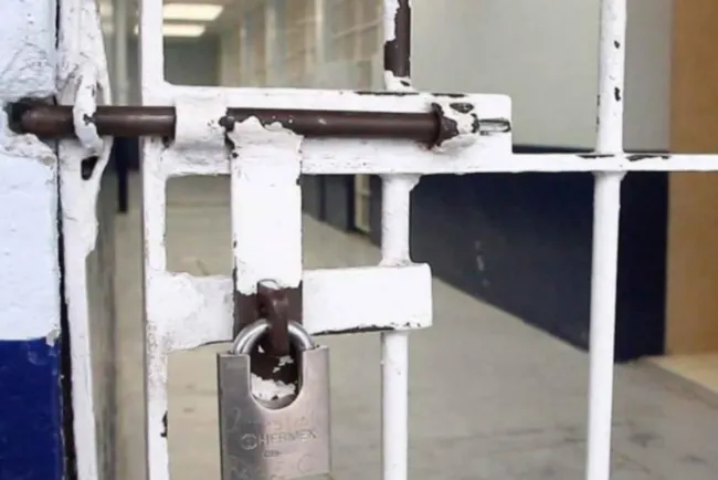 Liberarán a 90 mil presos vulnerables ante Covid-19