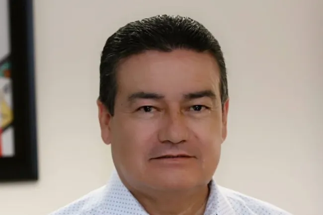 Disponibles contenidos para clases en línea el lunes a primera hora. 