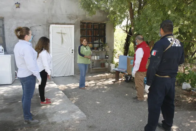 Entregan apoyos en Magdalena de Kino