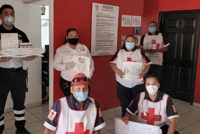 Entrega Diputada Local equipo para protección