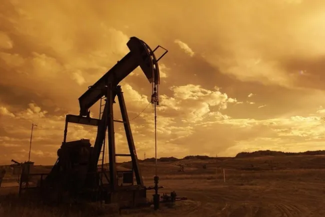 Colapsa el petróleo WTI... barril por debajo de 2 dólares