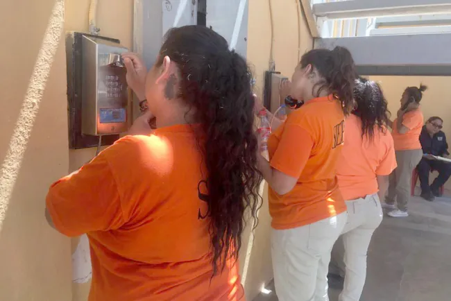 Continúa programa de video llamadas en Ceresos