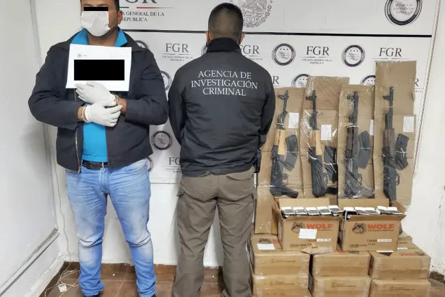 Llevaba trailero más de 20 mil cartuchos