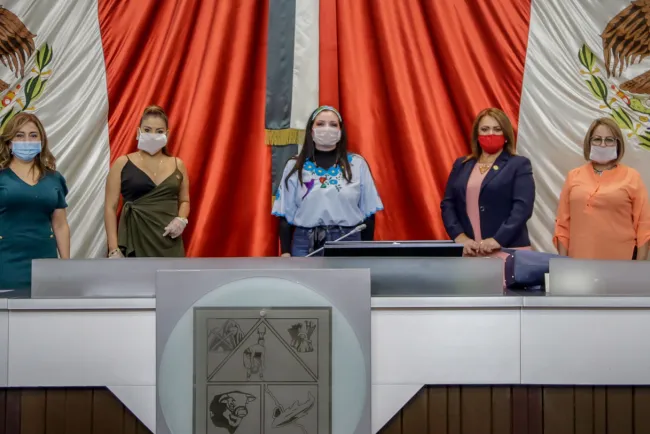 Prorrogan sesiones del Congreso del Estado