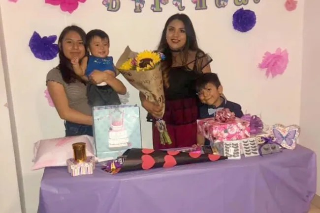 Celebra su cumpleaños en casa